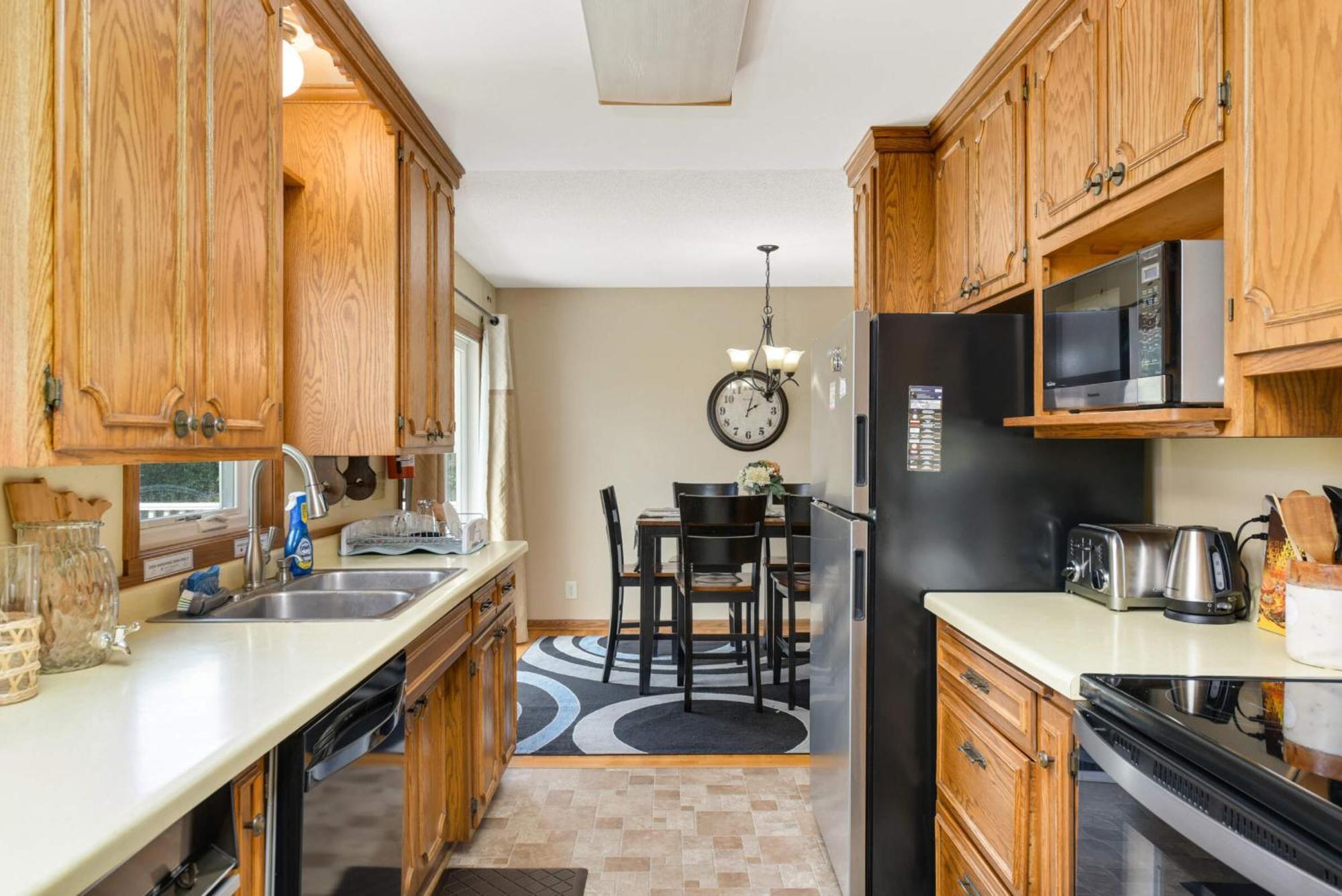 Cottage Grove Haven, Spacious 4-Bed, 3 Baths Retreat المظهر الخارجي الصورة