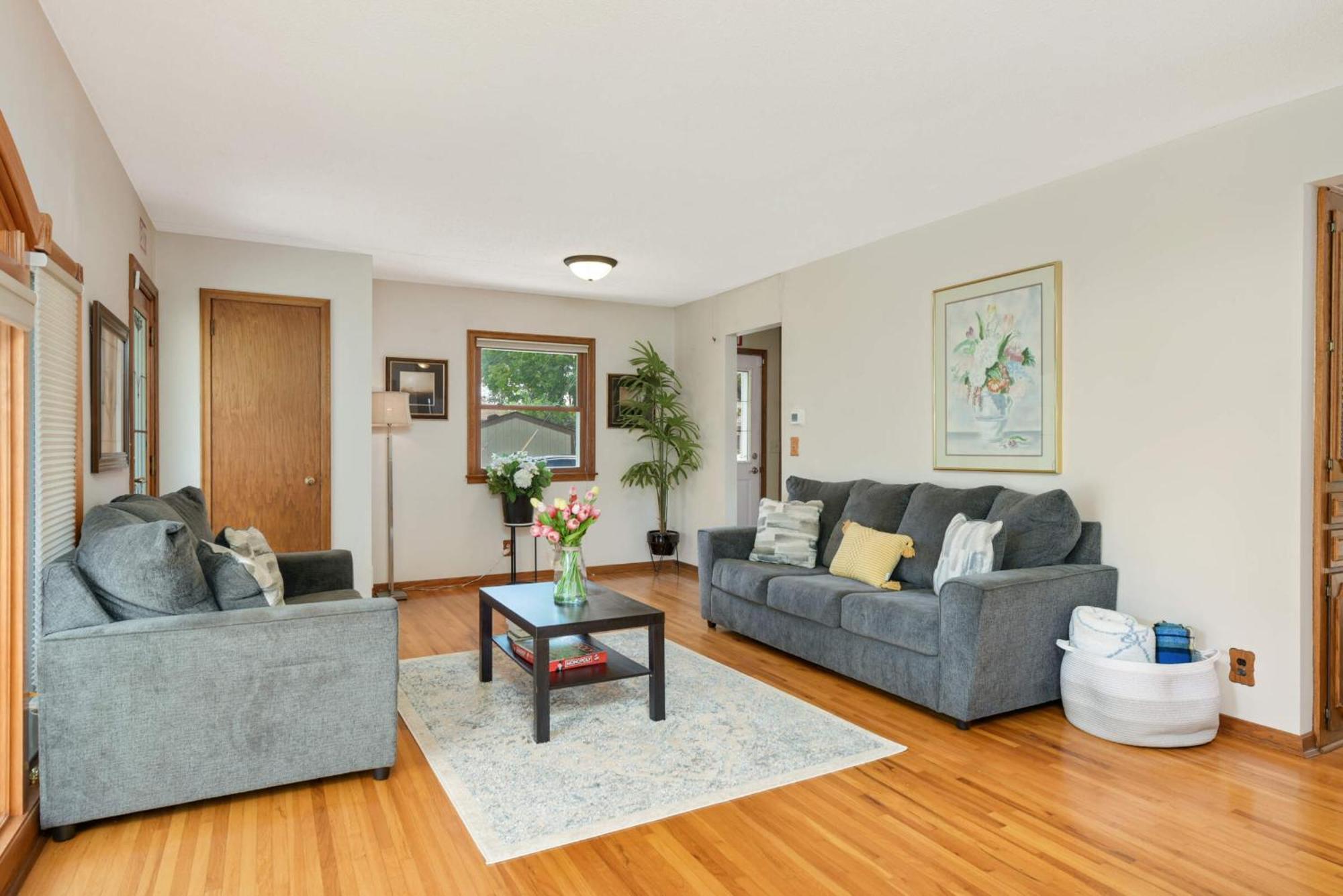 Cottage Grove Haven, Spacious 4-Bed, 3 Baths Retreat المظهر الخارجي الصورة