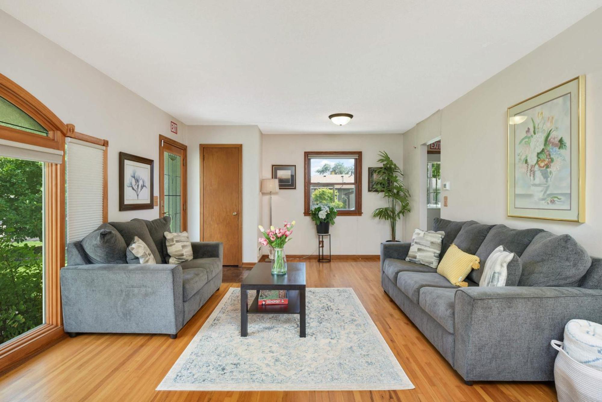 Cottage Grove Haven, Spacious 4-Bed, 3 Baths Retreat المظهر الخارجي الصورة